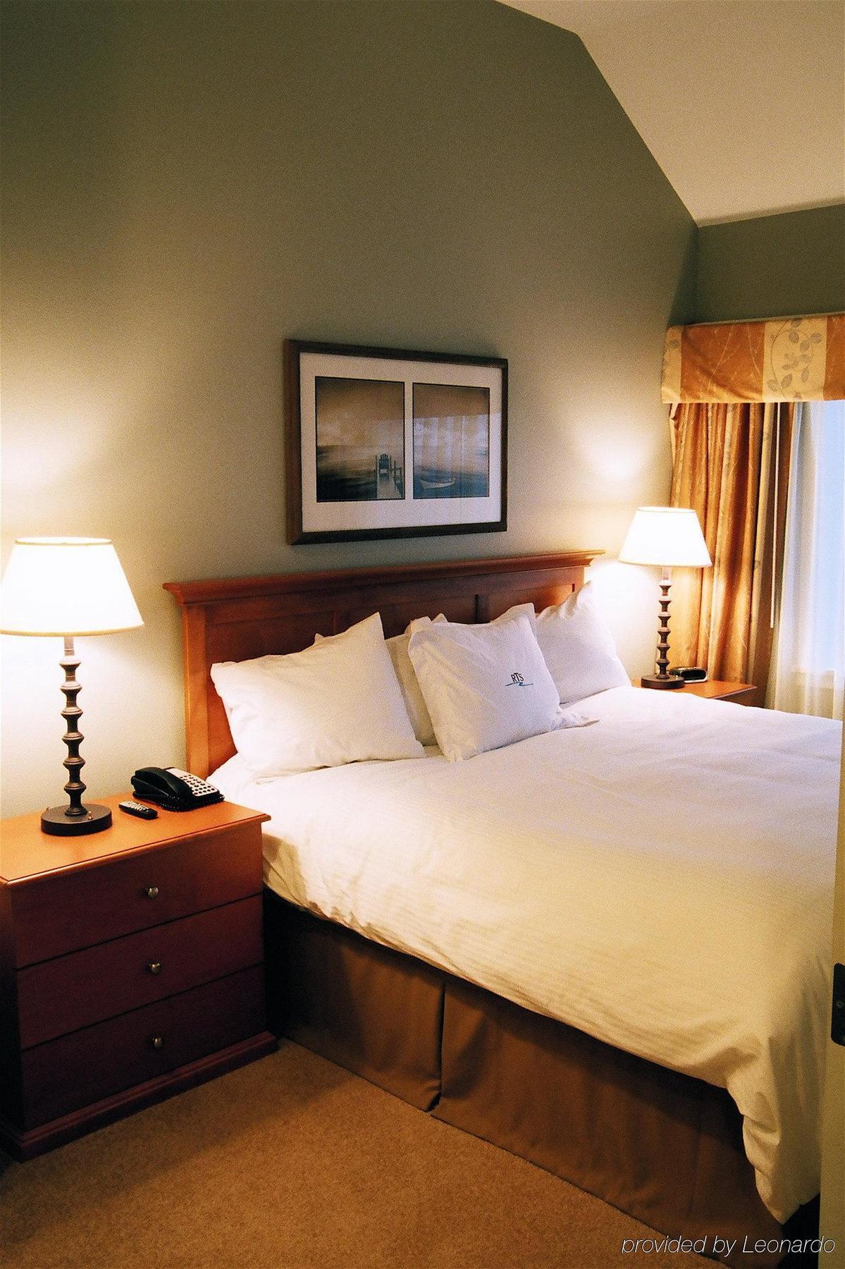 Rivertide Suites Seaside Room photo